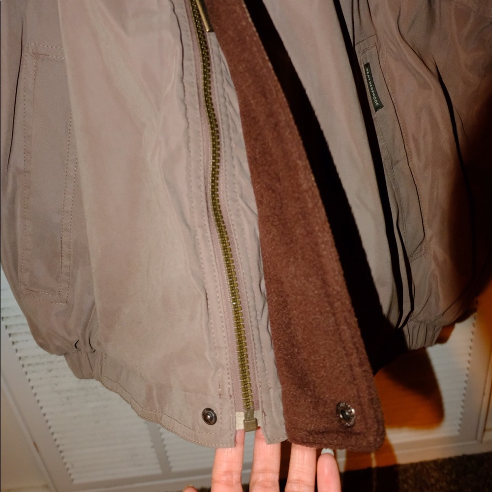 Weatherproof Jacket - Picture 5 of 6
